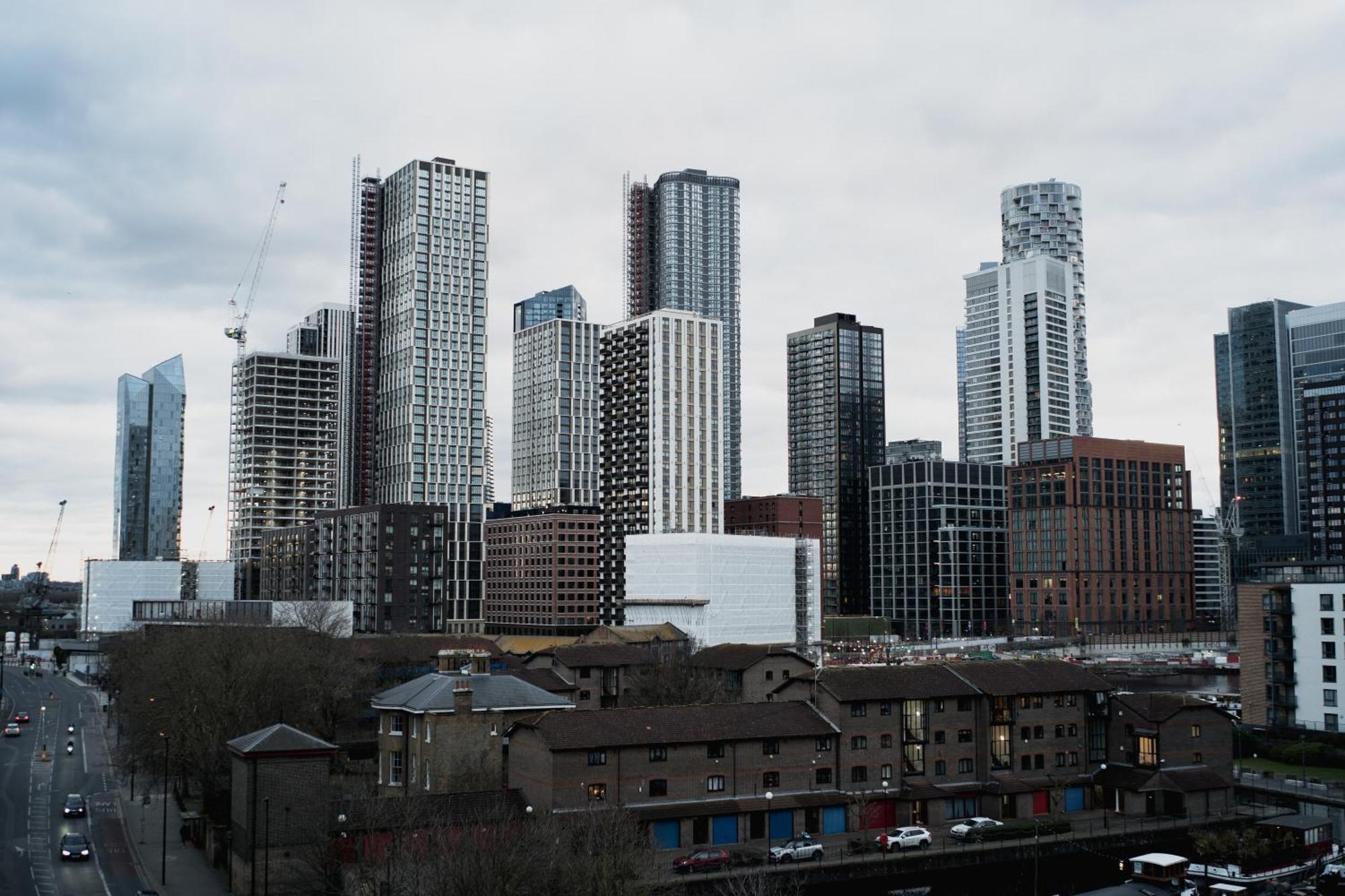 Luxury 2 Bedroom Penthouse With Thrilling Waterfront And Views, Canary Wharf Appartamento *
