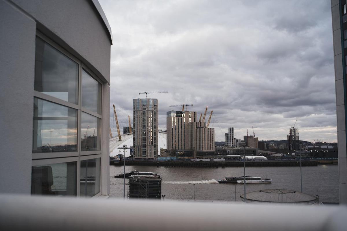 Luxury 2 Bedroom Penthouse With Thrilling Waterfront And Views, Canary Wharf Appartamento