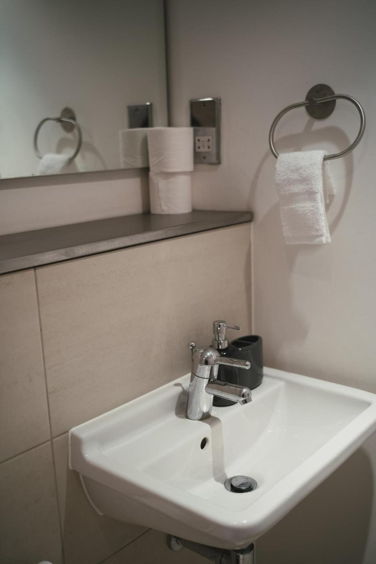 Apartament Luxury 2 Bedroom Penthouse With Thrilling Waterfront And Views, Canary Wharf Londra